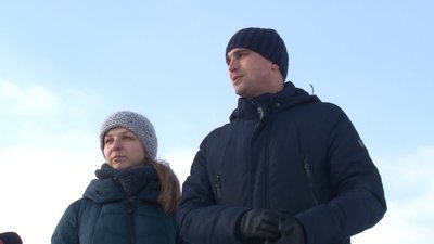 Дітей, які провалилися під кригу на черкаському Дніпрі, виписали з лікарні Дітей, які провалилися під кригу на черкаському Дніпрі, виписали з лікарні