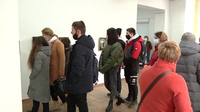 У Херсоні відкрилась виставка фотохудожника Олександра Плахотіна "Віддзеркалення часу" У Херсоні відкрилась виставка фотохудожника Олександра Плахотіна "Віддзеркалення часу"