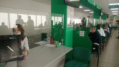 Нові послуги у сервісних центрах МВС: чи задоволені херсонці