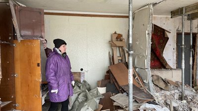 На Північній Салтівці у Харкові до ремонту готують будинок, в якому ніхто не живе На Північній Салтівці у Харкові до ремонту готують будинок, в якому ніхто не живе