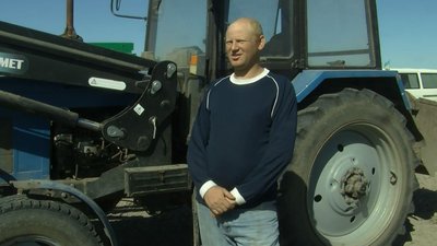 Осінньо-польові роботи на Волині: фермери сіють озимі культури, одноосібники збирають врожай Осінньо-польові роботи на Волині: фермери сіють озимі культури, одноосібники збирають врожай