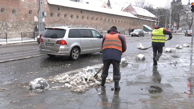 Ожеледиця у Львові: яка ситуація на вулицях міста та чи є травмовані