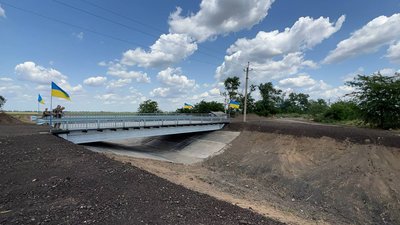 На Миколаївщині відкрили відбудований міст На Миколаївщині відкрили відбудований міст