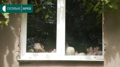 Дворічну дівчинку, яку знайшли на вулиці у Харкові саму, відвезли до лікарні Дворічну дівчинку, яку знайшли на вулиці у Харкові саму, відвезли до лікарні