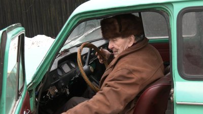 Дід Іван, їздить на запорожці, Іван Пишук, Кортеліси