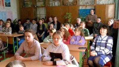 “Раді, що зробили внесок у перемогу”: на Вінниччині школярі за наколядовані гроші придбали на фронт дрони “Раді, що зробили внесок у перемогу”: на Вінниччині школярі за наколядовані гроші придбали на фронт дрони