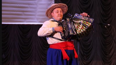 У Тернополі провели ювілейний Всеукраїнський фестиваль народної пісні У Тернополі провели ювілейний Всеукраїнський фестиваль народної пісні
