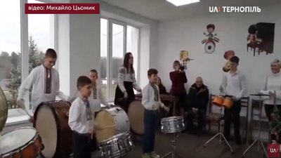 На Чортківщині відкрили оновлену школу естетичного виховання