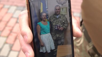 "Поля палали, а хлопці вмирали на руках": спогади черкаського ветерана АТО "Іловайський котел" "Поля палали, а хлопці вмирали на руках": спогади черкаського ветерана АТО "Іловайський котел"