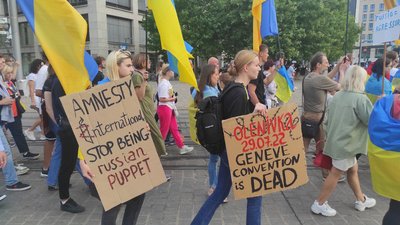 "Російська агресія руйнує моє життя": харків'яни вийшли на підтримку України у Дрездені "Російська агресія руйнує моє життя": харків'яни вийшли на підтримку України у Дрездені