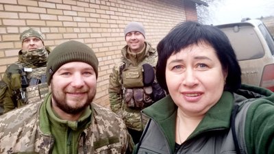 "З війною кришу зносить по-різному, але у всіх": як бібліотекарка з Черкащини волонтерить і допомагає фронту "З війною кришу зносить по-різному, але у всіх": як бібліотекарка з Черкащини волонтерить і допомагає фронту