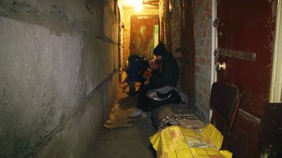 "Можна випити гарячого чаю та перекусити". Фоторепортаж з вінницького бомбосховища "Можна випити гарячого чаю та перекусити". Фоторепортаж з вінницького бомбосховища