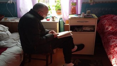 На Тернопільщині захворіли працівники і пацієнти відділення стаціонарного догляду літніх людей На Тернопільщині захворіли працівники і пацієнти відділення стаціонарного догляду літніх людей