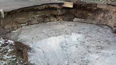 У Полтаві поки не можуть спрямувати гроші на ремонт каналізаційного колектора