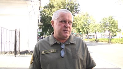 Добровольцем пішов служити: у Житомирі попрощалися з 49-річним військовим Віктором Калькою Добровольцем пішов служити: у Житомирі попрощалися з 49-річним військовим Віктором Калькою