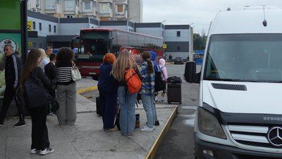 автобуси, укрзалізниця, Дніпро