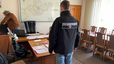 Справа 600 тисяч хабаря в Чернівецькій ОДА: ще трьом людям оголосили підозри