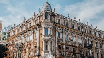 Третій обвал за тиждень: у центрі Одеси в будинку Лібмана обвалилася стеля