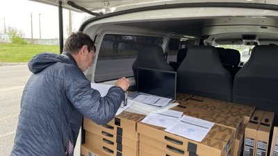 Екстрені служби Херсона отримають комп'ютерну техніку від уряду Тайваню Екстрені служби Херсона отримають комп'ютерну техніку від уряду Тайваню