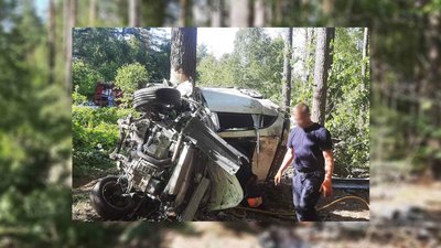 Біля Славутича зіштовхнулися два легковики: водії загинули