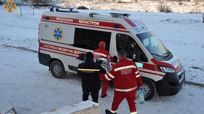 У Кропивницькому лікар врятував школярку зі ставка У Кропивницькому лікар врятував школярку зі ставка