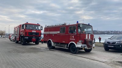 На Тернопільському ставі чоловік провалився під кригу На Тернопільському ставі чоловік провалився під кригу