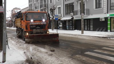 Через снігопади і ожеледицю на Прикарпатті впродовж доби сталося 30 ДТП Через снігопади і ожеледицю на Прикарпатті впродовж доби сталося 30 ДТП