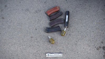 Зброю та боєприпаси виявили правоохоронці Вінниччини в мешканця Миколаєва