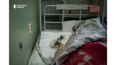 "Коли чули обстріли, знали: скоро привезуть поранених" — лікарі Чернігова "Коли чули обстріли, знали: скоро привезуть поранених" — лікарі Чернігова