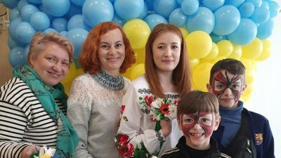 Майстриня з Тернополя проводить безкоштовні майстер-класи з декорування кошиків Майстриня з Тернополя проводить безкоштовні майстер-класи з декорування кошиків