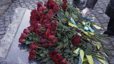 У Вінниці відбулося покладання квітів до Дня Соборності