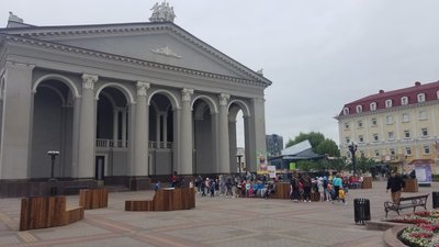 "Острів серед бетону" у Рівному: ініціатори відреагували на критику "Острів серед бетону" у Рівному: ініціатори відреагували на критику