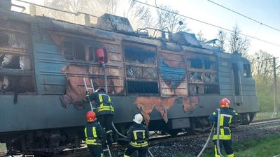 На Черкащині на ходу зайнявся локомотив електропотяга