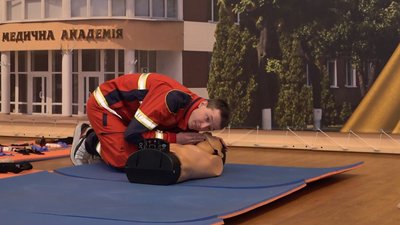 300 людей пройшли курси домедичної допомоги в Черкаській медичній академії 300 людей пройшли курси домедичної допомоги в Черкаській медичній академії
