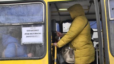 Скарги, готівка, порушники: як луцькі перевізники звітували в міськраді