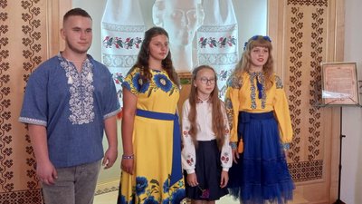 На Житомирщині відзначили переможців обласної літературно-мистецької дитячо-юнацької Премії імені Олени Пчілки На Житомирщині відзначили переможців обласної літературно-мистецької дитячо-юнацької Премії імені Олени Пчілки