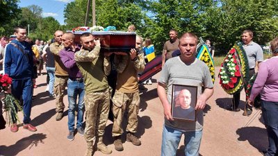 Житомирщина прощається зі своїми героями-оборонцями Житомирщина прощається зі своїми героями-оборонцями