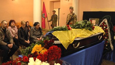 Житомирщина прощається зі своїми героями-оборонцями Житомирщина прощається зі своїми героями-оборонцями