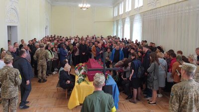 Житомирщина прощається зі своїми героями-оборонцями Житомирщина прощається зі своїми героями-оборонцями
