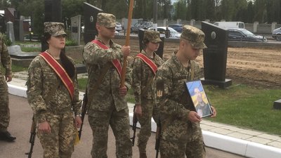 Житомирщина прощається зі своїми героями-оборонцями Житомирщина прощається зі своїми героями-оборонцями