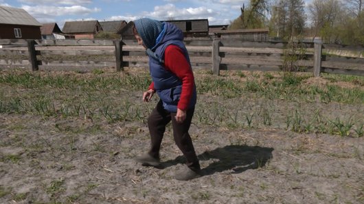"Рибу ловимо, корівку тримаємо": життя у селі, що потрапило в зону радіаційного забруднення після аварії на ЧАЕС