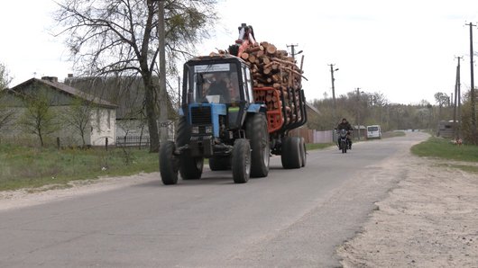 "Рибу ловимо, корівку тримаємо": життя у селі, що потрапило в зону радіаційного забруднення після аварії на ЧАЕС