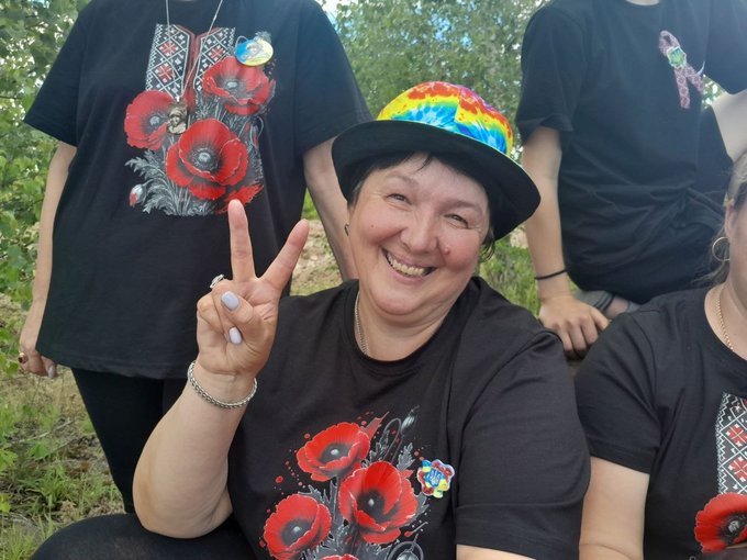 Родини загиблих військових і митці зібралися на фестивалі "Відлуння голосів" на Житомирщині Родини загиблих військових і митці зібралися на фестивалі "Відлуння голосів" на Житомирщині