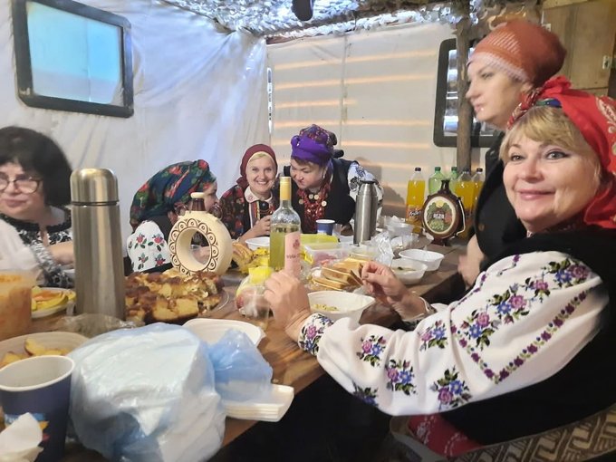 На Житомирщині провели серію заходів у межах патріотичного проєкту «Свята Покрова. Козацькому роду — нема переводу» На Житомирщині провели серію заходів у межах патріотичного проєкту «Свята Покрова. Козацькому роду — нема переводу»