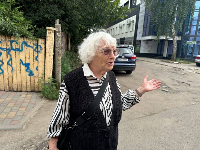 Написи на стінах у Житомирі: хто має їх зафарбовувати та яка відповідальність передбачена