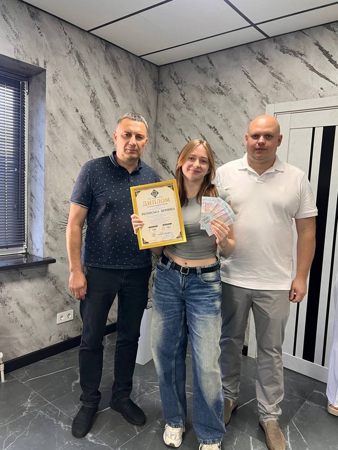 У Баранівській громаді 19 випускників отримали грошові премії за високі результати в НМТ У Баранівській громаді 19 випускників отримали грошові премії за високі результати в НМТ