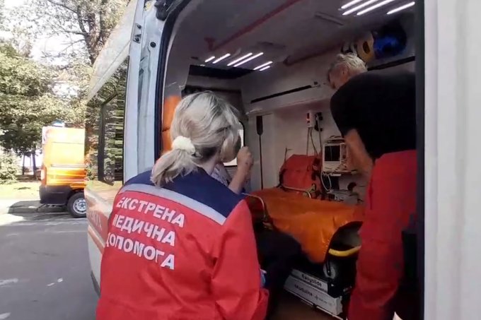 Армія РФ атакувала Житомир реактивними дронами: влучання у будівлю управління поліції області, є загиблі