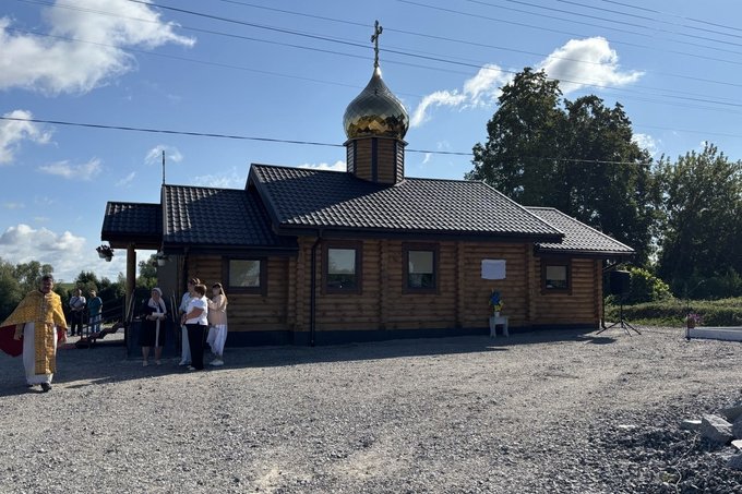 У селі на Житомирщині освятили новий храм, збудований у пам’ять про загиблого військовослужбовця