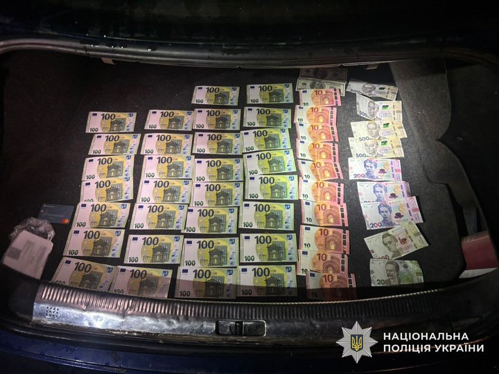 На Закарпатті затримали волинянина, якого підозрюють у переправленні чоловіка до Румунії На Закарпатті затримали волинянина, якого підозрюють у переправленні чоловіка до Румунії