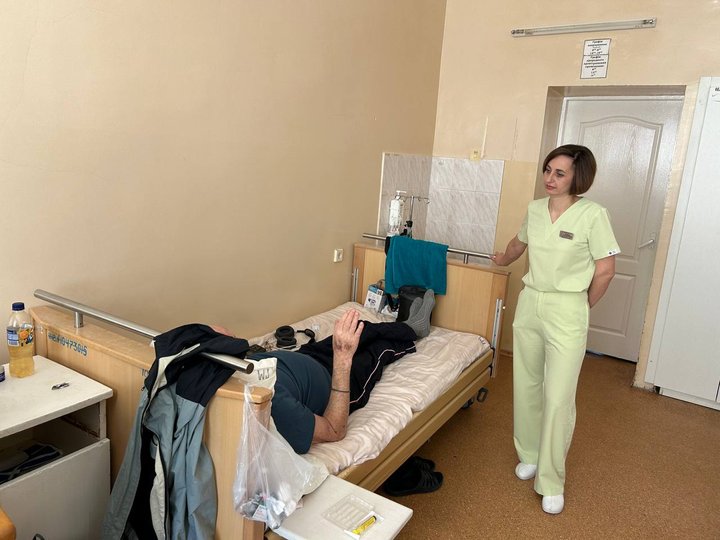 "Здаватися я не маю права і не здамся": історія медсестри з Житомирщини, яка втратила чоловіка на війні "Здаватися я не маю права і не здамся": історія медсестри з Житомирщини, яка втратила чоловіка на війні